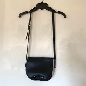 BP adjustable shoulder bag